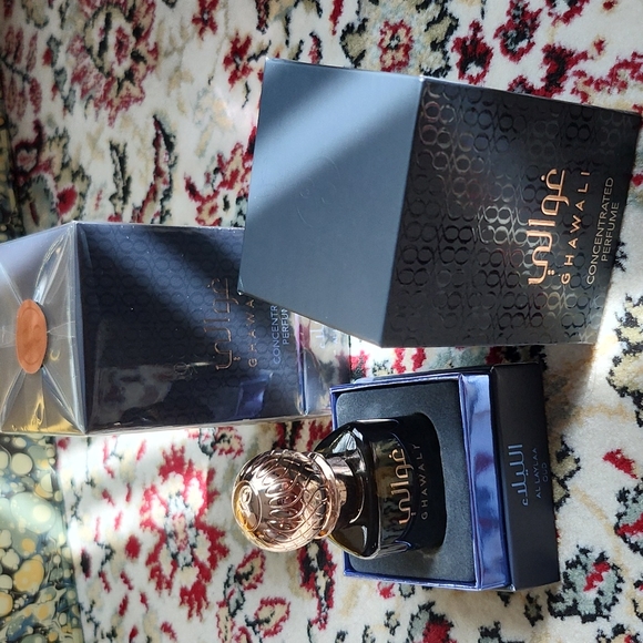 Al Ghawali Al Laylaa Oud (75ml) - Picture 3 of 5